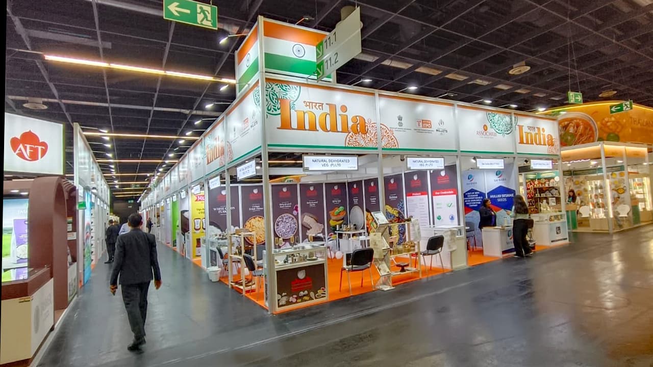 Country Pavilion 07